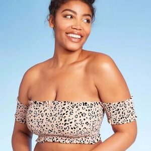 Xhilararion Smocked Underwire Bandeau Bikini‎ Top Medium